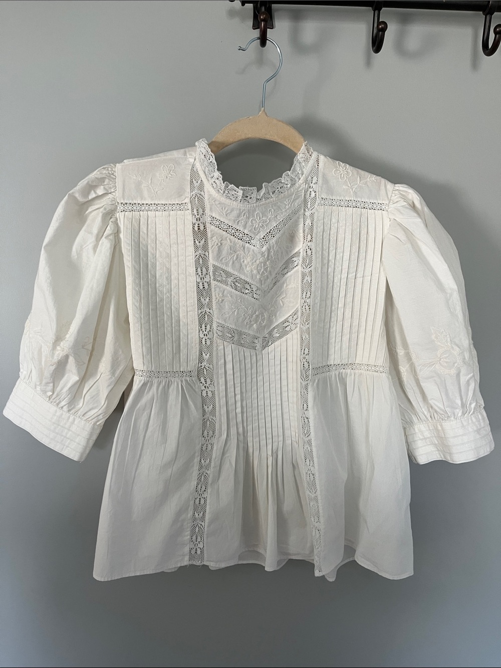 Zara Cream Cotton Pintuck Puff Sleeve Blouse